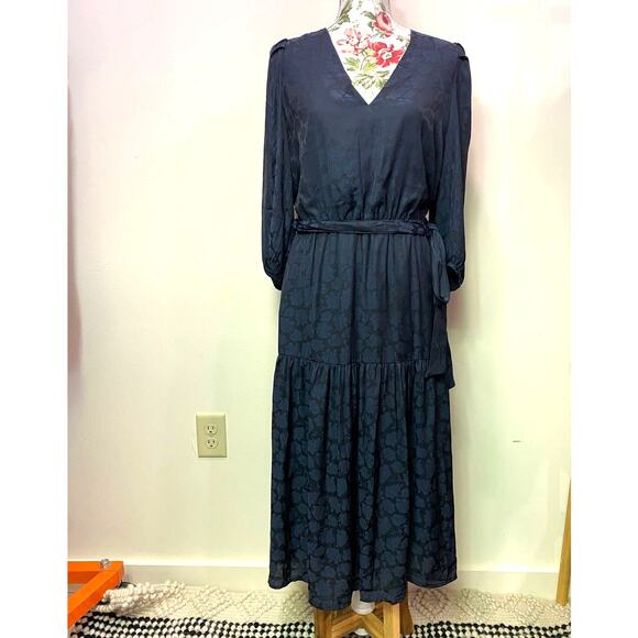 NWT Navy Blue Banana Republic Tiered Belted Dress Medium Boho Casual Fall Winter - Picture 8 of 9